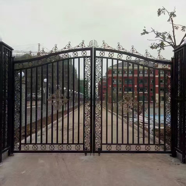 Aluminum gate