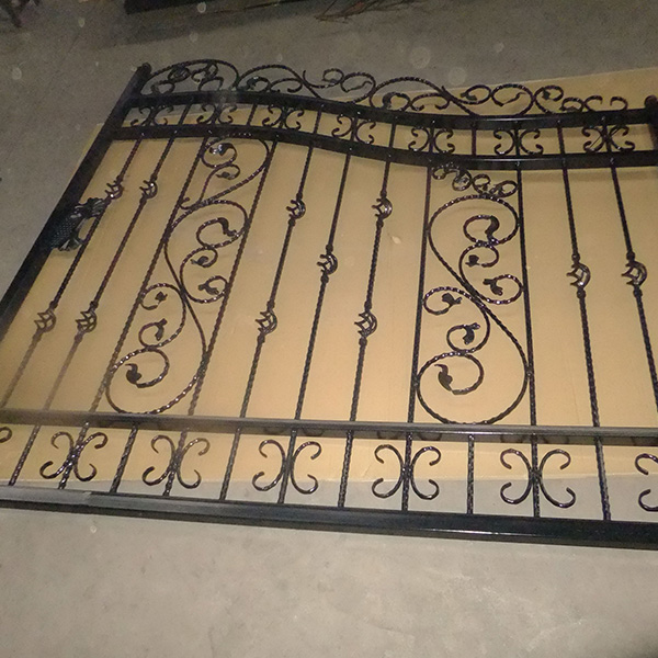 Aluminum gate
