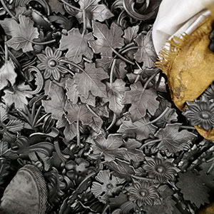  Cast steel leaves